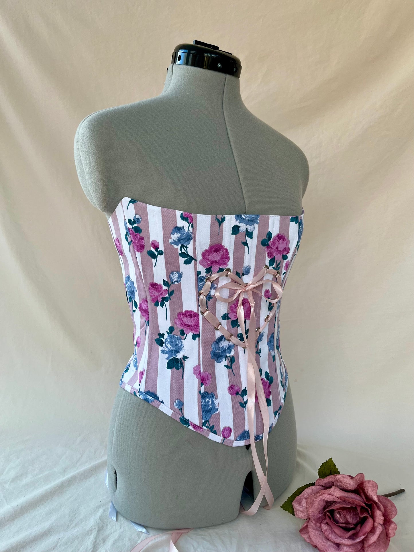 Reworked Strapless Floral heart back lacing corset - XS