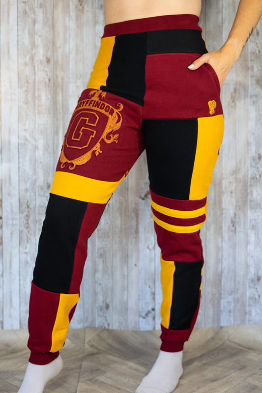 Reworked Gryffindor Joggers - S