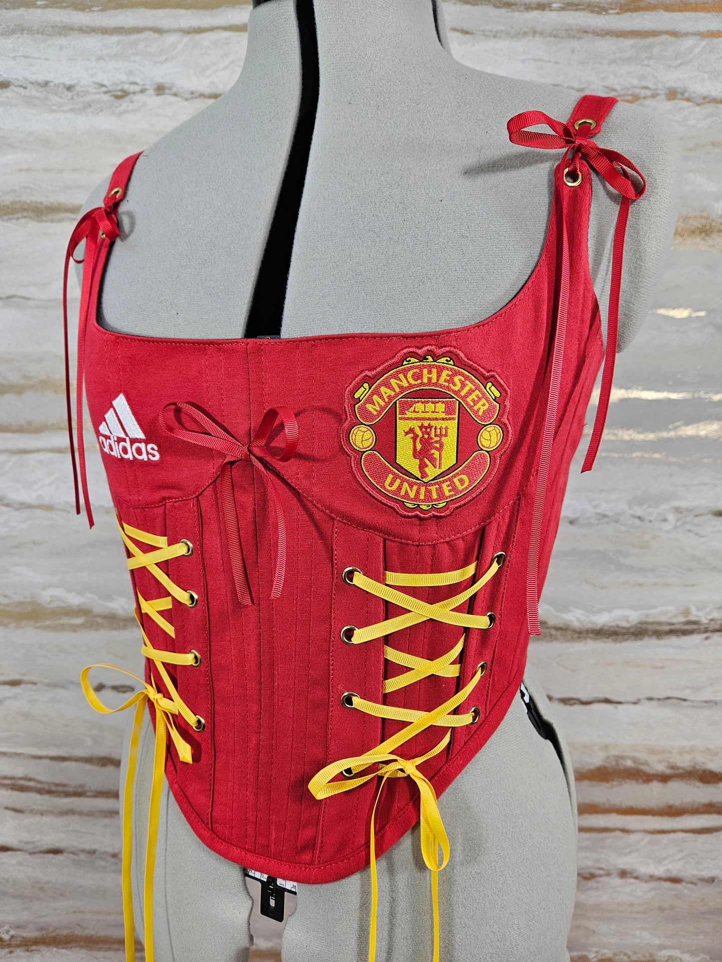 Reworked Man United cropped back lacing corset - S/M